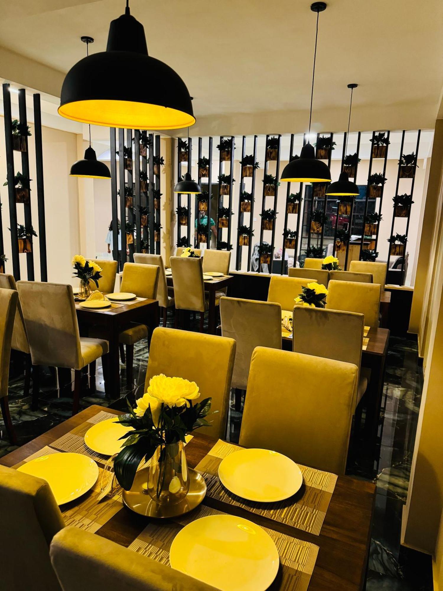 Royal Bliss Hotel 누와라 엘리야 외부 사진